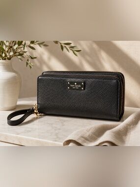 Kate Spade Double-Zip genuine Leather Wallet Wristlet Clutch - Gold Accents
